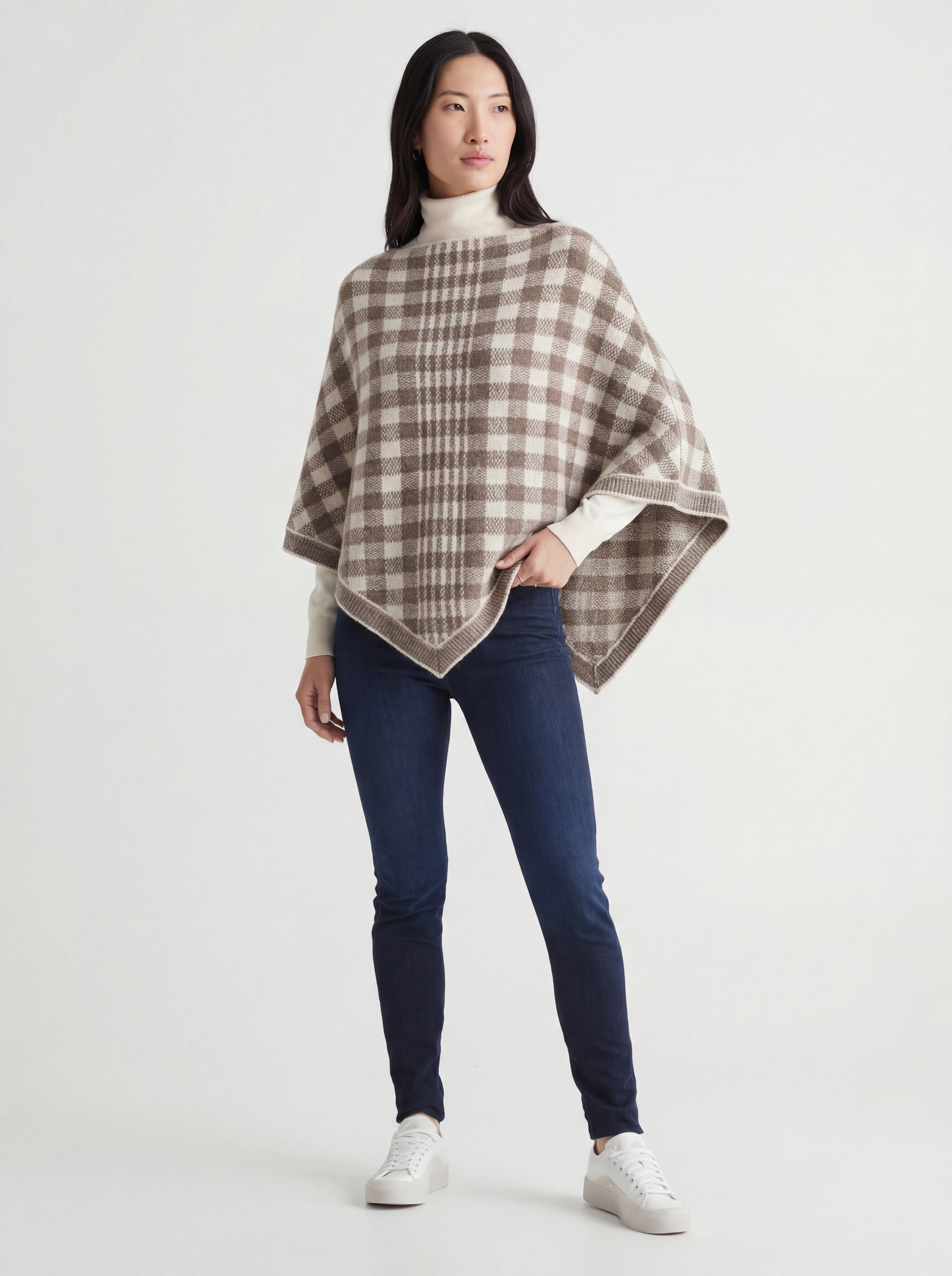 Placid Poncho (Ivory)