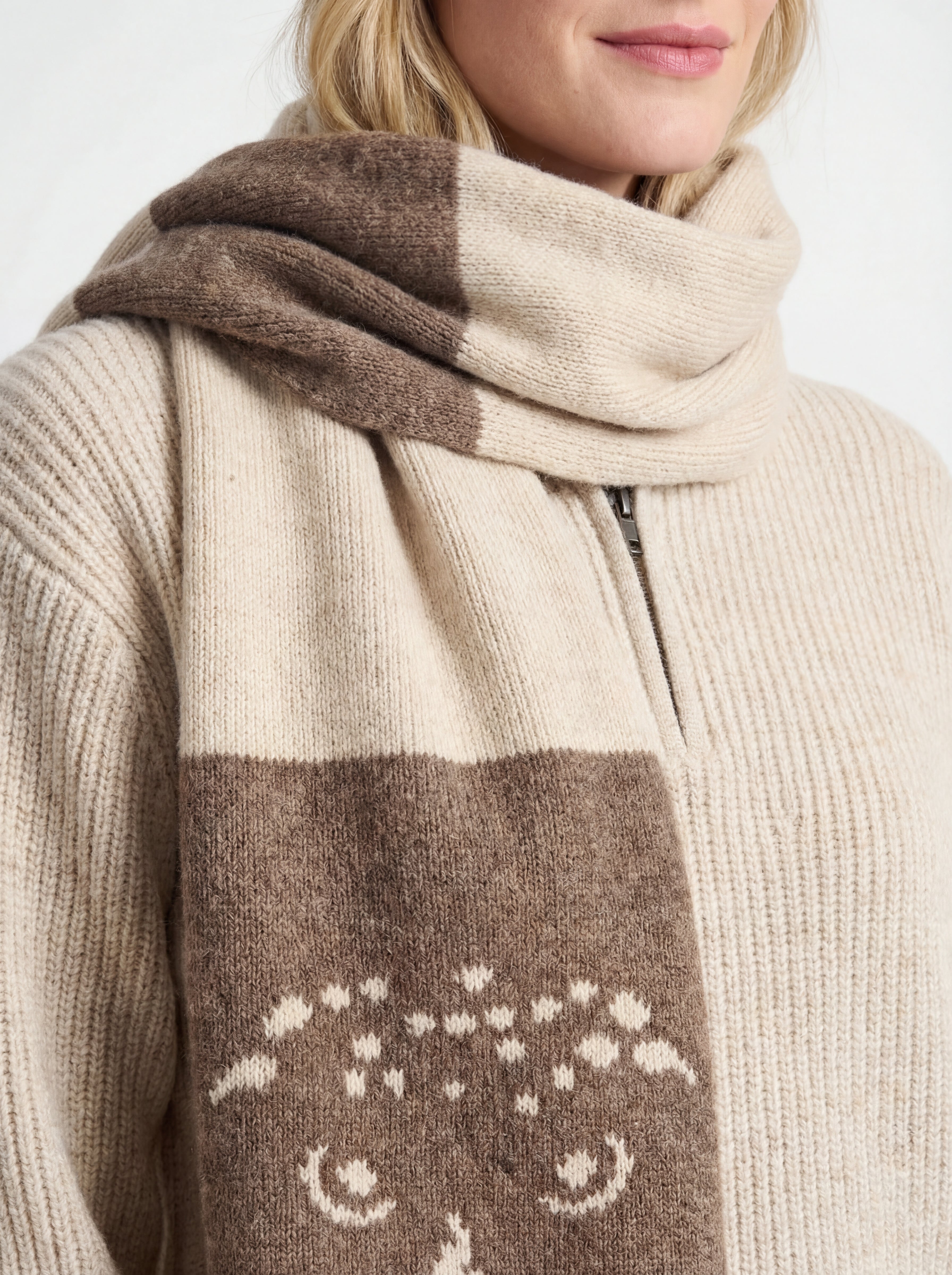Signature Scarf (Ivory)